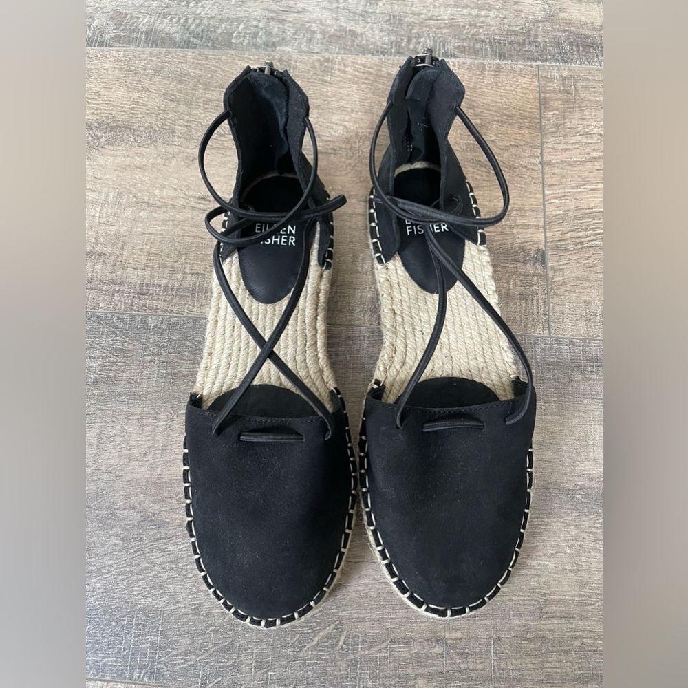 New Eileen Fisher Flat sandal 6.5